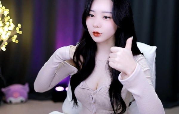 51ԹȺڻعˣŵŮҹСƵӰѡ