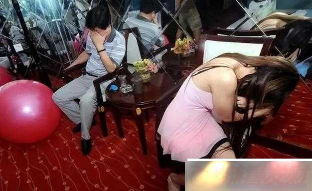 ޻̽-Ůװ˿ŮŮǵ鱬پ